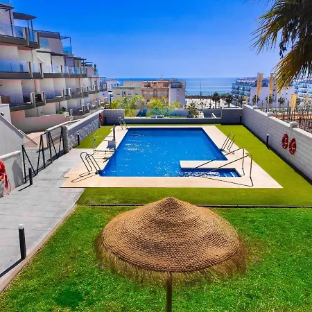 Marinsa Beach- Sea View-roof Terrace By Interhome アパート